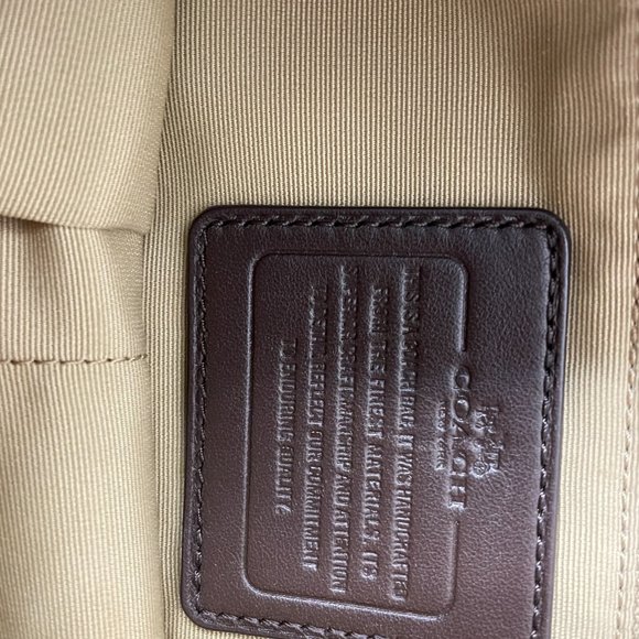 Coach Crossbody Shoulder Bag - Picture 2 of 6